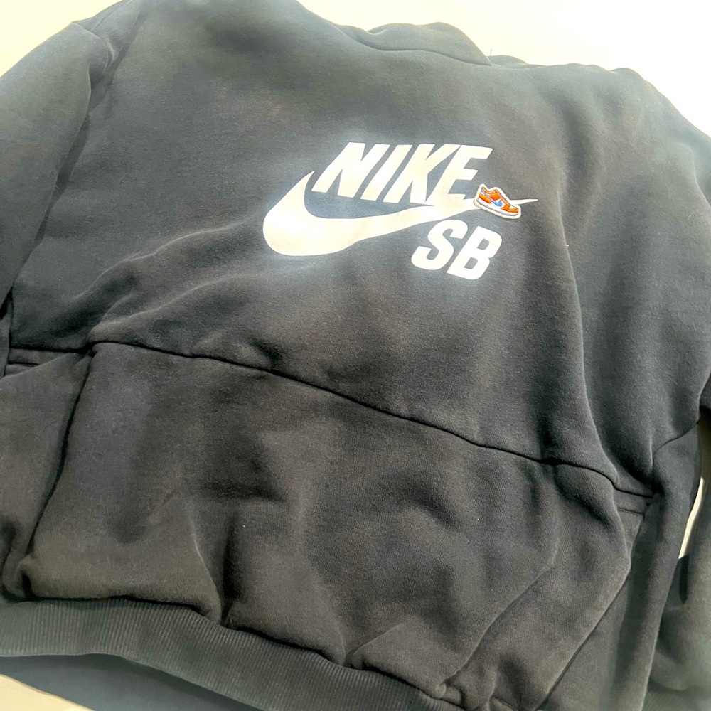 Nike SB black and white hire hoodie